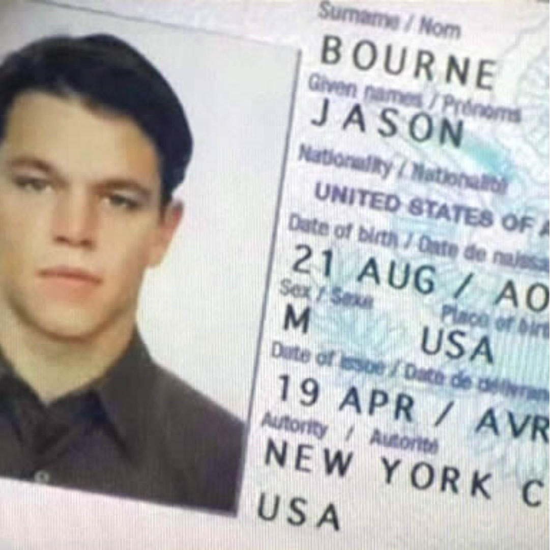 Captura de pantalla del pasaporte de Jason Bourne en la película "The Bourne Identity"