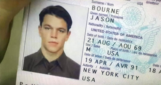 Captura de pantalla del pasaporte de Jason Bourne en la película "The Bourne Identity"