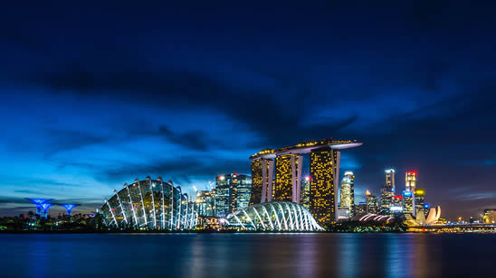Toma fotográfica de Singapur que muestra su modernidad